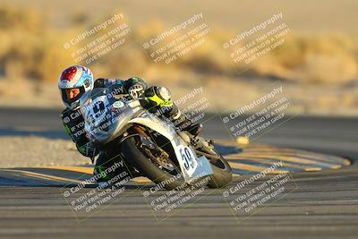 media/Nov-17-2024-CVMA (Sun) [[1fec520723]]/Race 18-Supersport Middleweight/